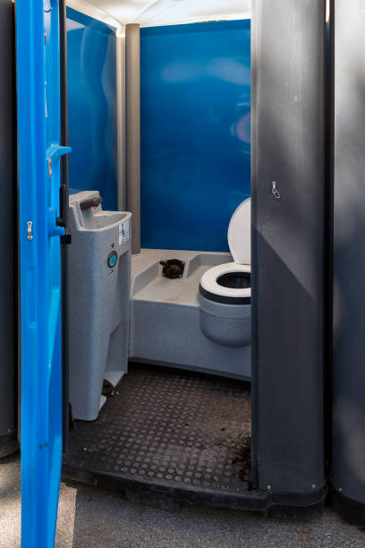 Portable Toilet Options We Offer in Rossville, MD