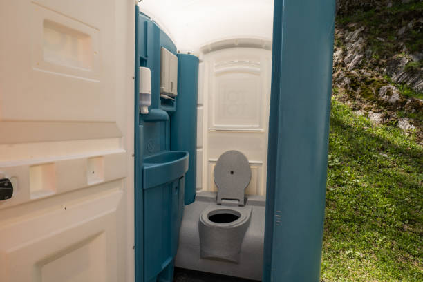 Best Construction site porta potty rental  in Rossville, MD
